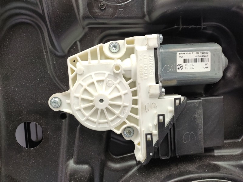 Elevalunas Trasero Izquierdo 5n0839461a  - Volkswagen Tiguan (5n2) Advance Bluemotion 2