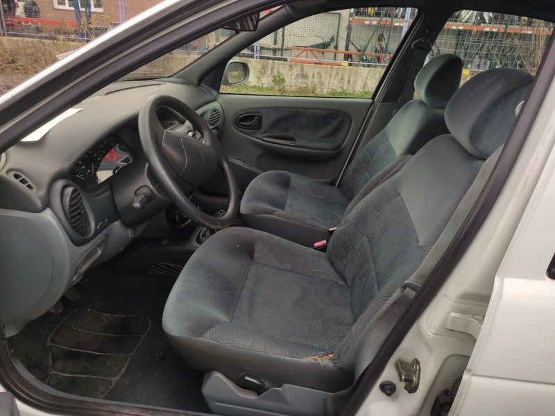 renault megane i berlina hatchback (ba0) del año 1999