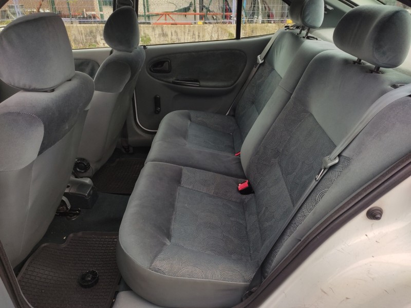 renault megane i berlina hatchback (ba0) del año 1999