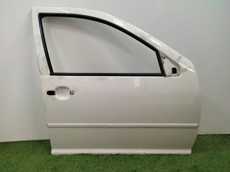 Recambio de puerta delantera derecha para volkswagen golf iv berlina (1j1) 1.9 tdi referencia OEM IAM 1J3831056H  
