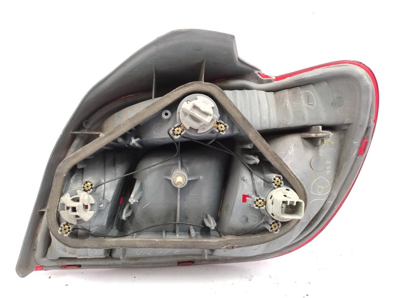 Piloto Trasero Izquierdo 815600d010  - Toyota Yaris (ncp1/nlp1/scp1) 1.3 Sol 4