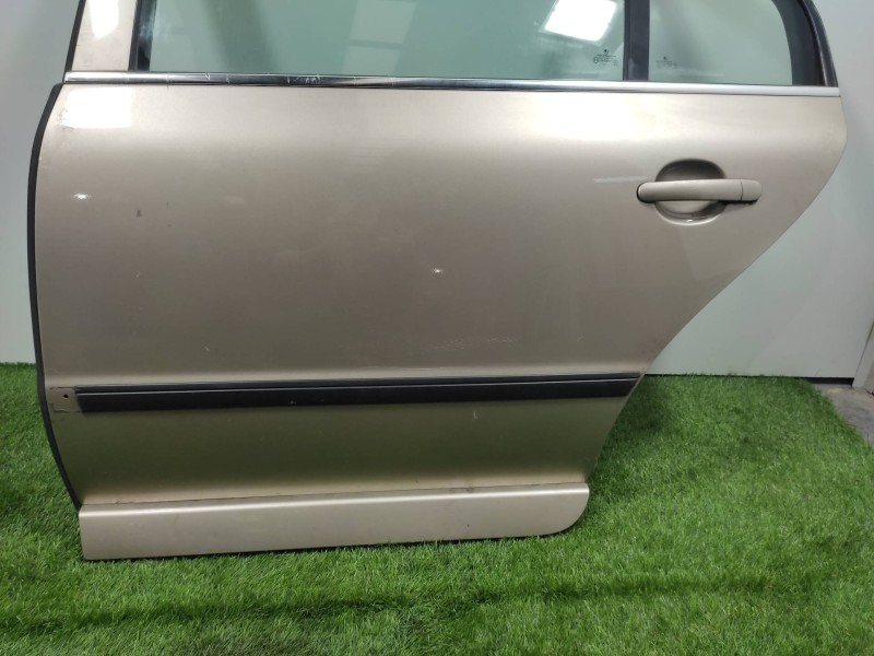 Puerta Trasera Izquierda 3t5833055 3t5833051b Beige - Skoda Suberb (3t4) Active 4