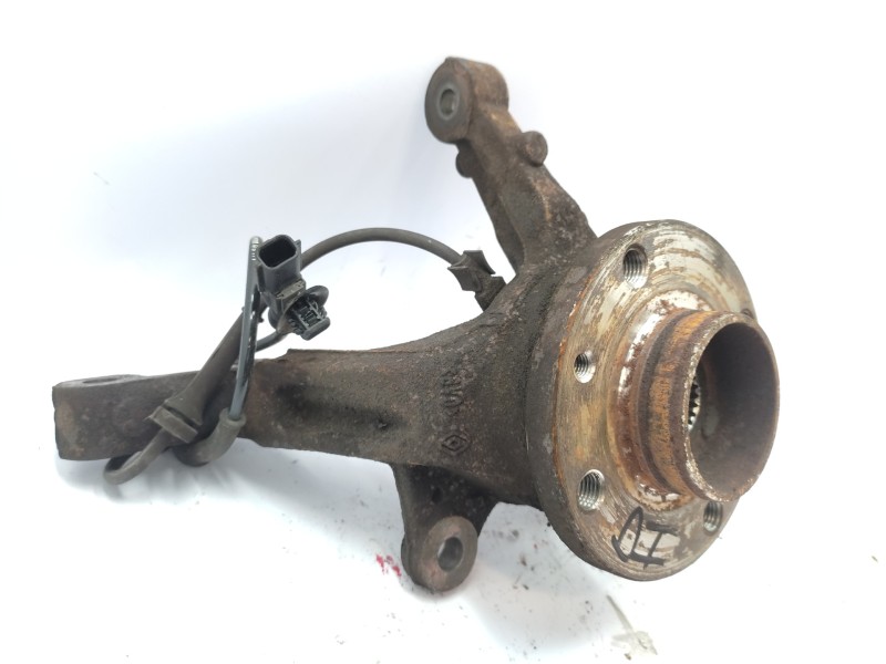 Mangueta Delantera Izquierda 8200345944  - Renault Clio Iii 1.5 Dci Diesel 2