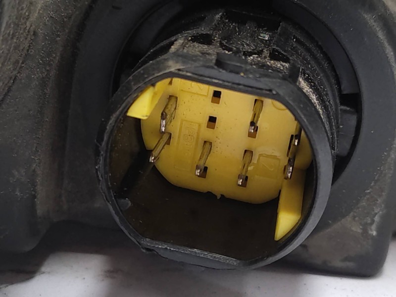 Faro Izquierdo 89101080  - Fiat Punto Berlina (188) 1.4 16v Dynamic 4