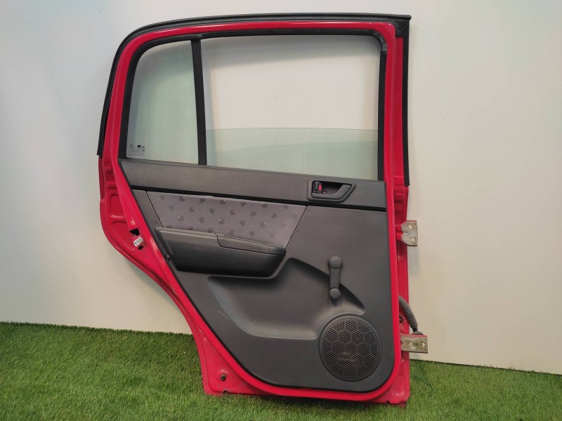 Puerta Trasera Izquierda 770031c020  - Hyundai Getz (tb) 1.1 Básico 2