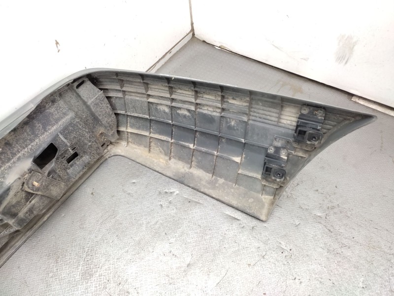 Paragolpes Trasero  - Opel Kadett E Ls Berlina 6