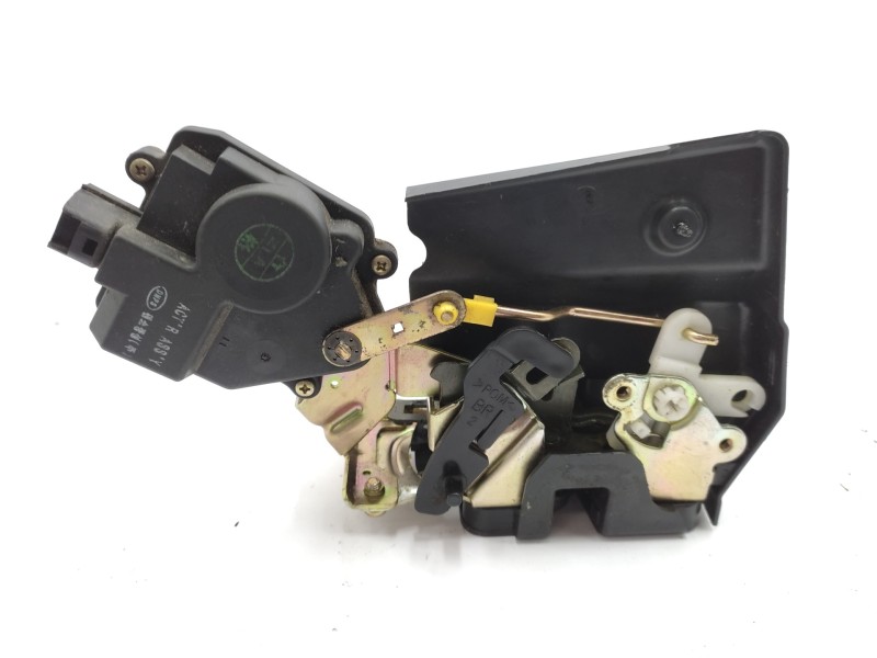 Cerradura Puerta Trasera Derecha 814202e010  - Hyundai Tucson (jm) 2.0 Cat 3