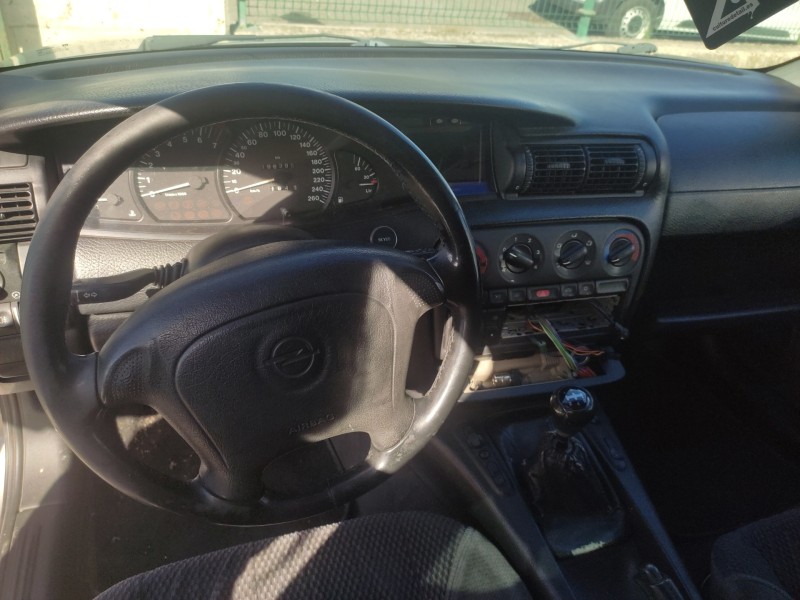 opel omega b del año 1994