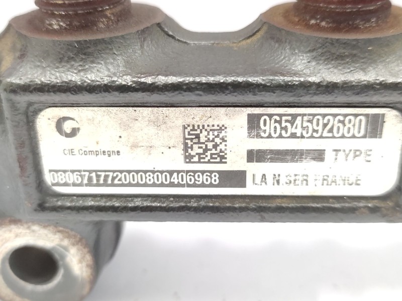 Rampa Inyectora 9654592680  - Volvo S40 Berlina 1.6 Diesel Cat 4