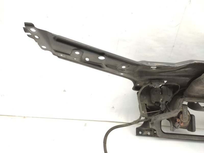 Recambio de panel frontal para volvo xc70 2.4 t awd cross country referencia OEM IAM 30655380  