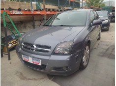 opel vectra c berlina del año 2004