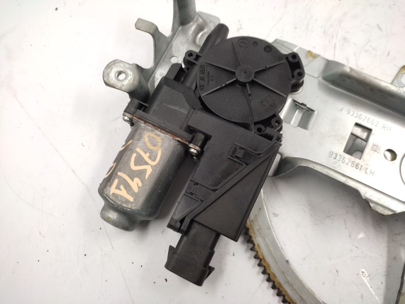Elevalunas Delantero Derecho 93362668 93174243  - Opel Meriva Cosmo 2