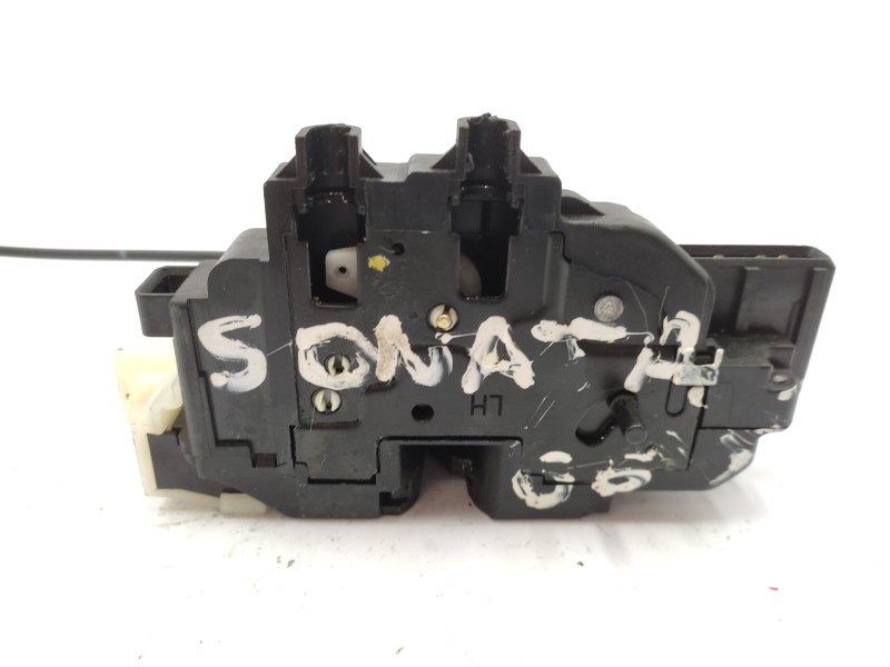 Cerradura Puerta Trasera Izquierda 814103k000  - Hyundai Sonata (nf) 2.0 Crdi Cat 4