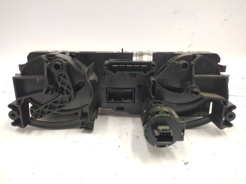 Mando Climatizador Mn164569  - Mitsubishi Colt Berlina 5 (z30a) 1.5 Di-d Cat 4