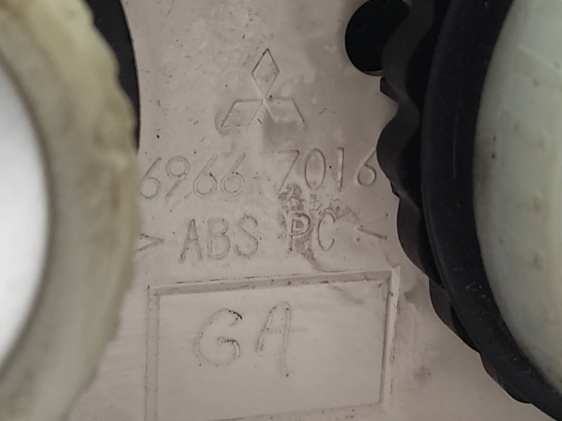 Mando Climatizador Mn164569  - Mitsubishi Colt Berlina 5 (z30a) 1.5 Di-d Cat 7