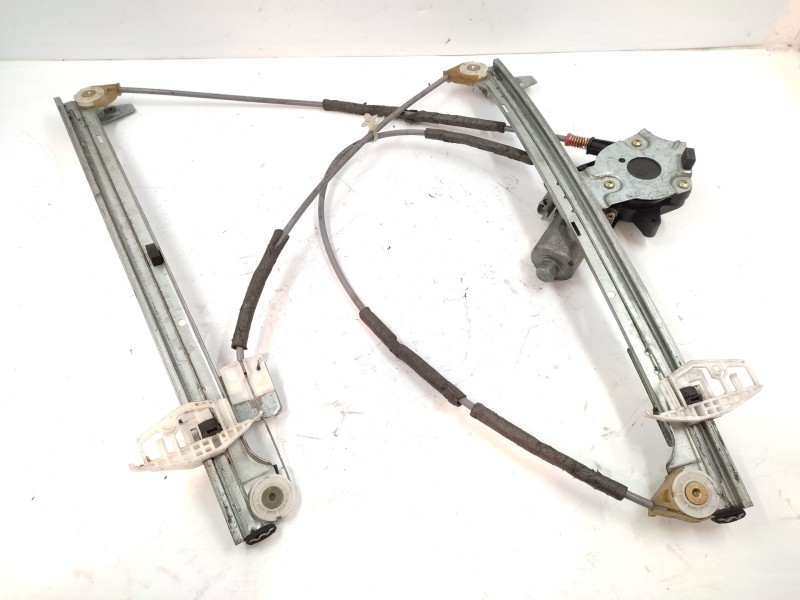 Recambio de elevalunas delantero derecho para citroën xsara berlina 1.4 referencia OEM IAM 400595H1  