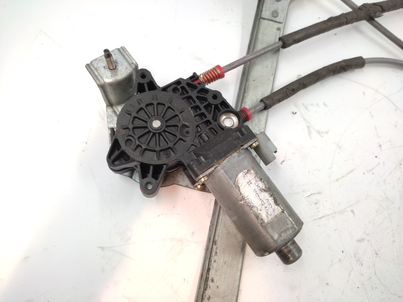 Recambio de elevalunas delantero derecho para citroën xsara berlina 1.4 referencia OEM IAM 400595H1  