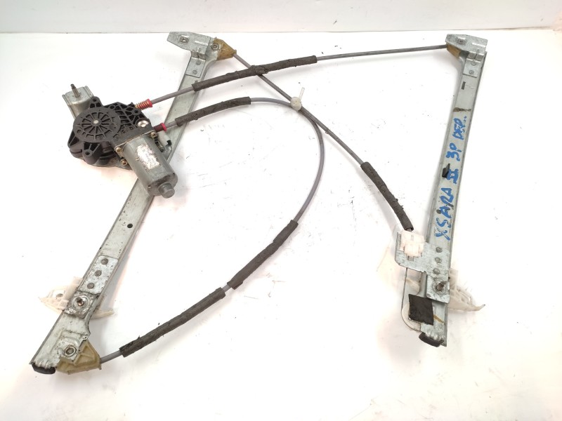 Recambio de elevalunas delantero derecho para citroën xsara berlina 1.4 referencia OEM IAM 400595H1  
