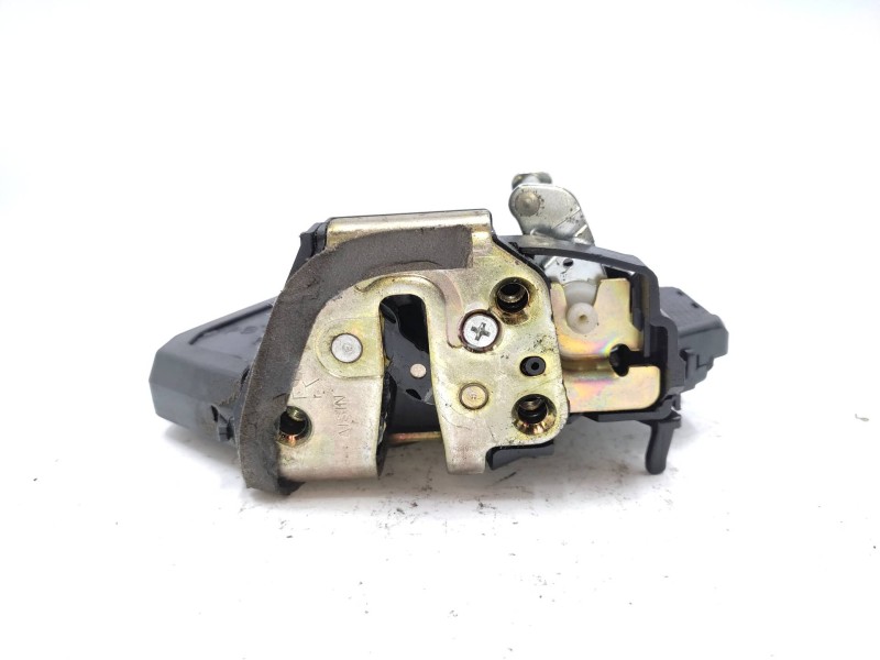 Cerradura Puerta Trasera Derecha  - Toyota Verso 1.6 16v Cat 4