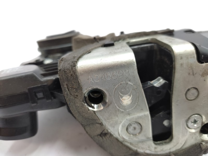Cerradura Puerta Delantera Izquierda  - Toyota Rav 4 (a3) 2.0 16v Cat 3