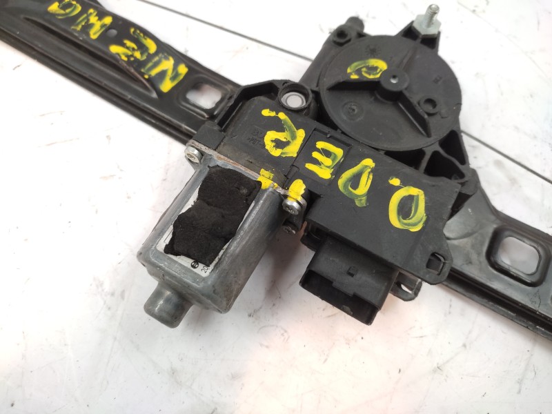 Elevalunas Delantero Derecho 1368329080  - Citroën Nemo 1.3 Hdi Fap 5