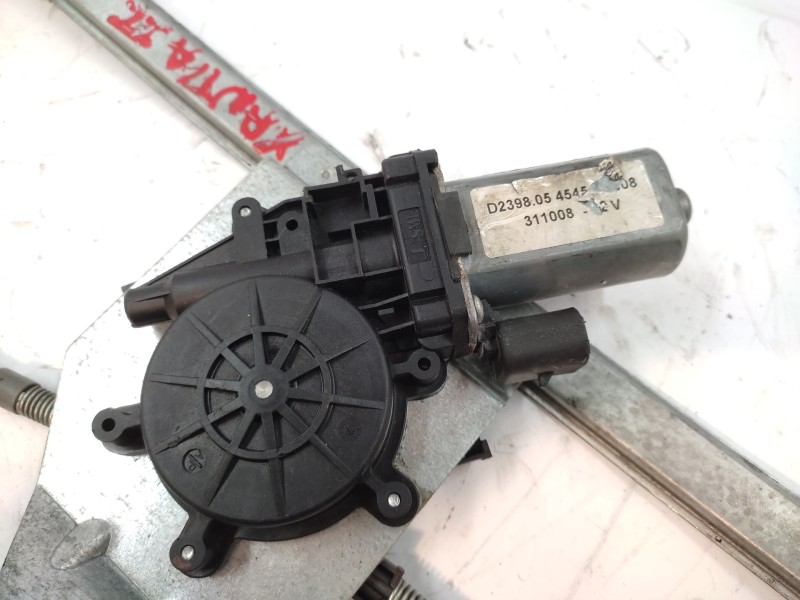 Elevalunas Delantero Derecho 311008  - Citroën Xantia Berlina 1.6 5