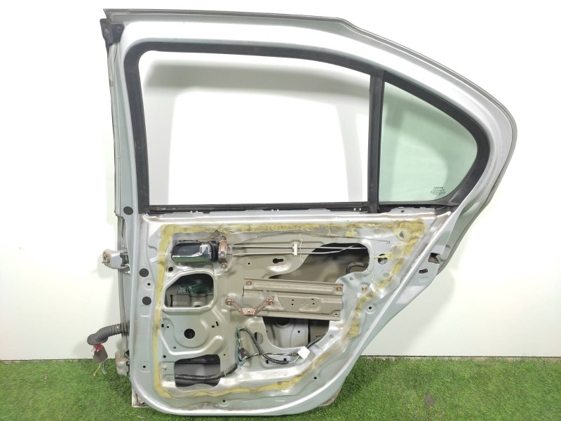 Puerta Trasera Derecha 821002j036  - Nissan Primera Berlina (p11) Básico 4