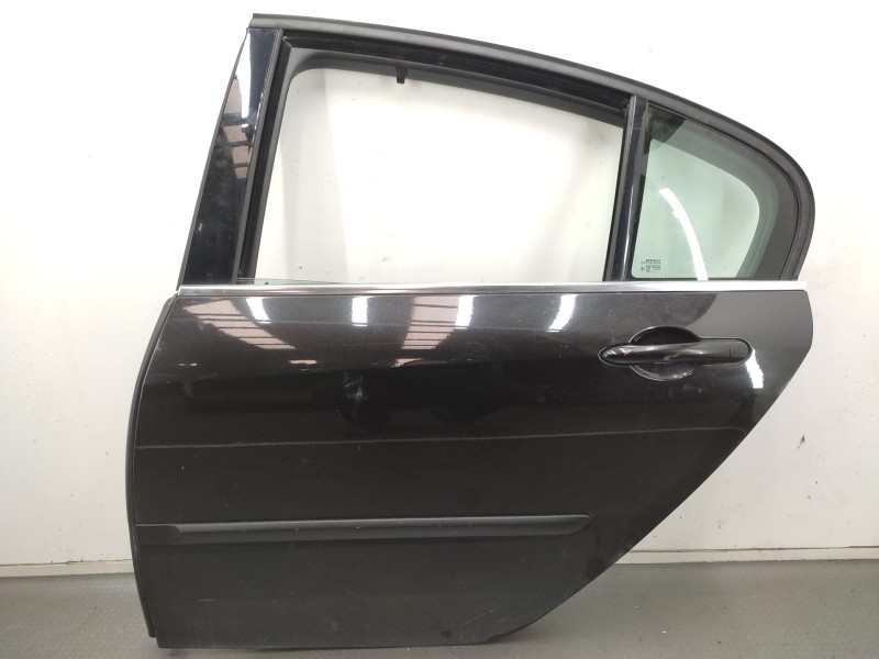 Recambio de puerta trasera izquierda para renault laguna iii 2.0 dci diesel cat referencia OEM IAM 821010023R  