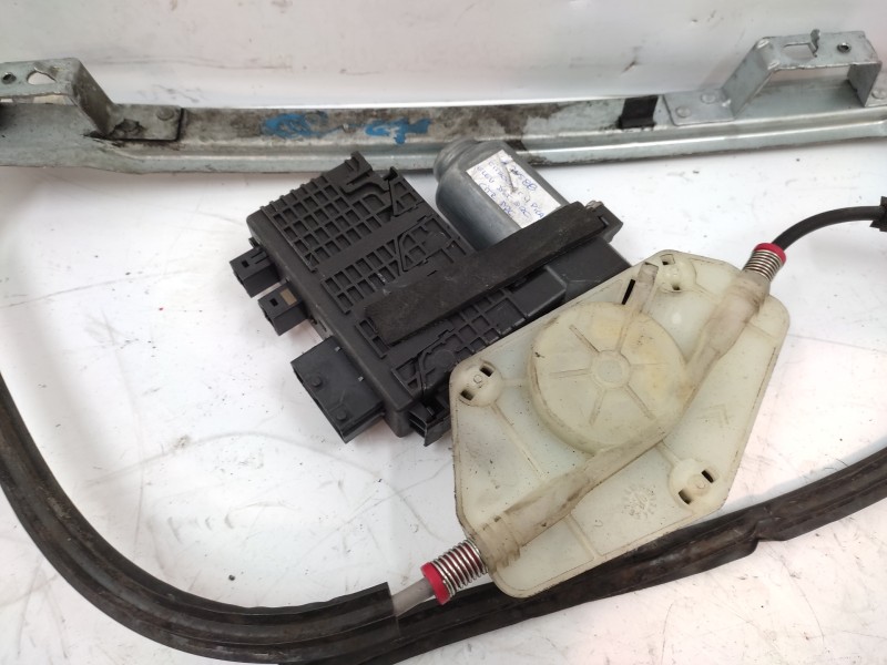 Elevalunas Delantero Derecho 9682495580 400964d  - Citroën C4 Picasso 1.6 16v 4