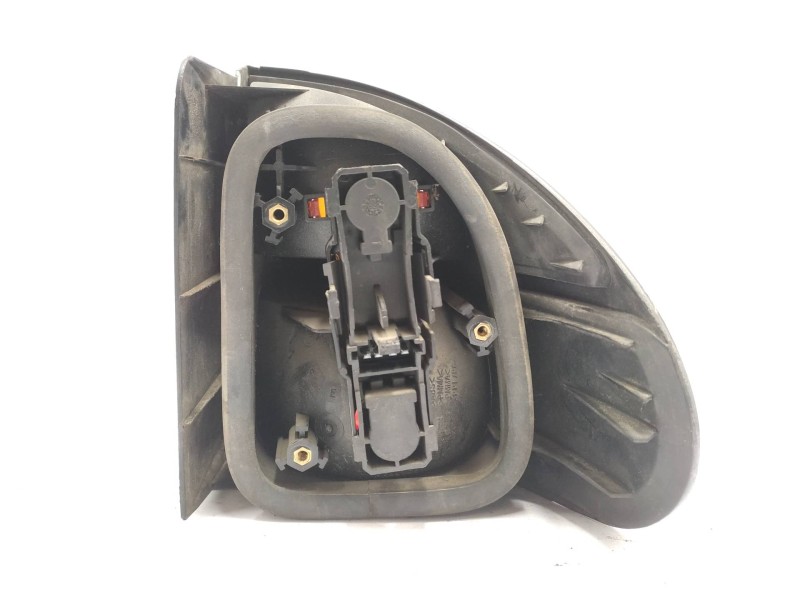 Piloto Trasero Izquierdo 7700820052  - Renault Laguna (b56) 2.2 Dt Rxe+ 2
