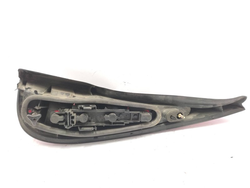 Piloto Trasero Izquierdo 7701040958  - Renault Laguna Grandtour (k56) 2.0+ 16v Rt 2