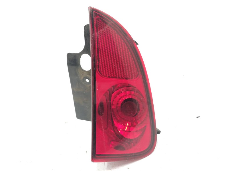 Recambio de piloto trasero izquierdo paragolpes para renault espace iv (jk0) family plus referencia OEM IAM 8200027155  
