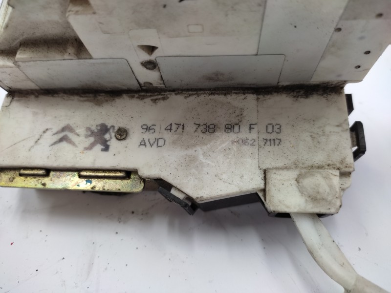 Cerradura Puerta Delantera Derecha 9647173880f03  - Citroën C4 Coupe 1.4 16v 5