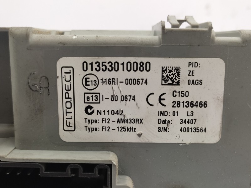 Caja Reles / Fusibles 1353010080  - Fiat Fiorino 1.3 16v Jtd Cat 4
