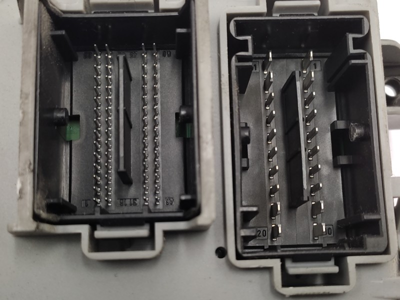 Caja Reles / Fusibles 1353010080  - Fiat Fiorino 1.3 16v Jtd Cat 6