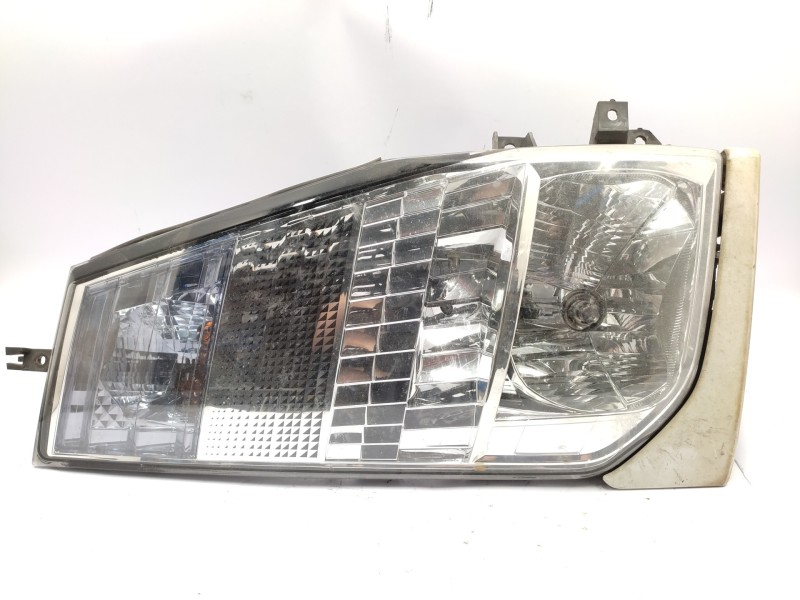 Recambio de faro derecho para renault maxity 2.5 diesel referencia OEM IAM 5001872437 7485152479 