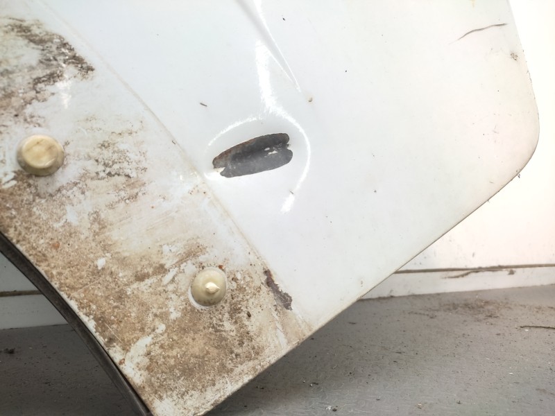 Recambio de puerta delantera derecha para renault maxity 2.5 diesel referencia OEM IAM 7485132735  
