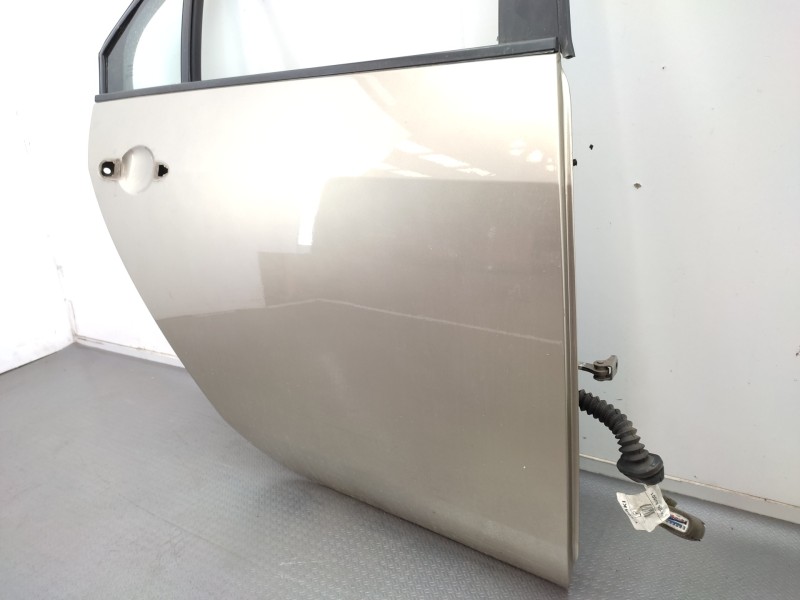 Puerta Trasera Derecha 82100av630  - Nissan Primera Berlina (p12) 2.0 16v Cat 2