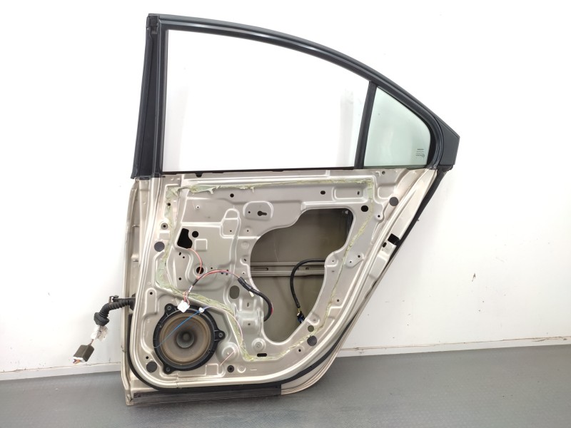 Puerta Trasera Derecha 82100av630  - Nissan Primera Berlina (p12) 2.0 16v Cat 4