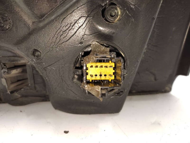 Retrovisor Derecho 7701068375  - Renault Megane Ii Berlina 5p 1.4 16v 3