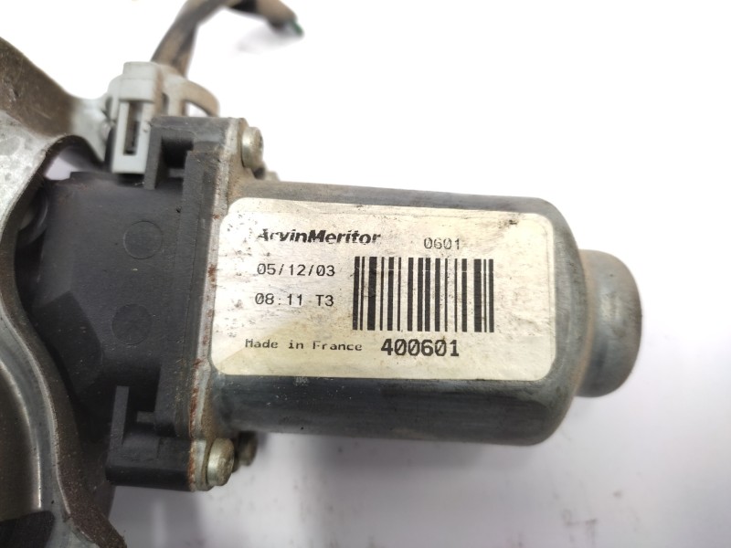 Elevalunas Trasero Izquierdo 82701av610  - Nissan Primera Berlina (p12) 1.8 16v Cat 3