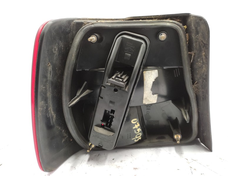 Piloto Trasero Derecho 9151630  - Volvo S70 Berlina 2.5 Turbodiesel 2