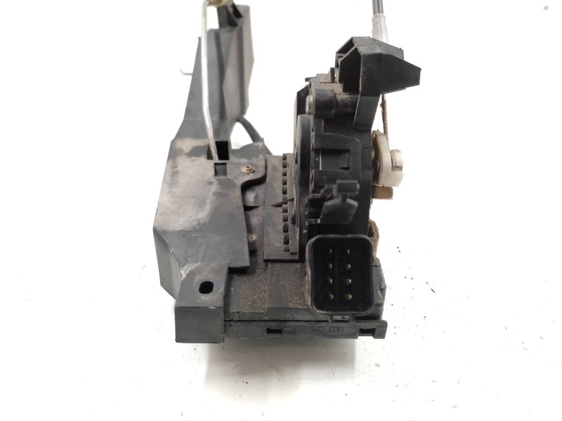 Cerradura Puerta Delantera Derecha 2s4aa21812cb 4692458  - Ford Focus Berlina (cak) Ambiente 2