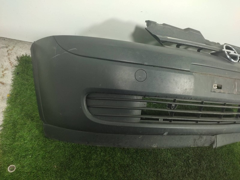 Paragolpes Delantero 13132423  - Opel Combo (corsa C) Familiar 4
