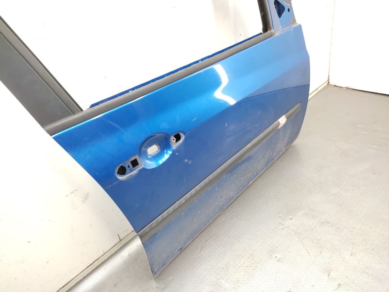 Puerta Delantera Derecha 7751476107  - Renault Clio Iii (br0/1, Cr0/1) 1.2 16v (br02, Br0j, Br11, Cr02, Cr0j, Cr11) 3