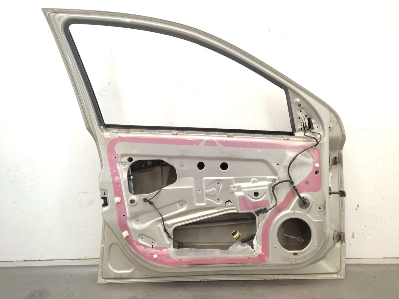 Recambio de puerta delantera izquierda para opel astra h station wagon (a04) 1.7 cdti (l35) referencia OEM IAM 13208421  