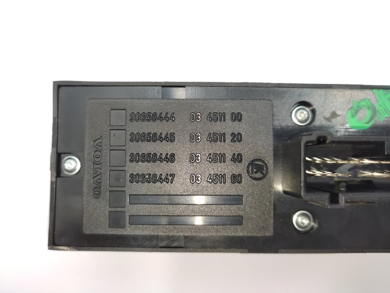 Mando Elevalunas Delantero Izquierdo 30658444  - Volvo S40 Berlina 2.4 Cat 3