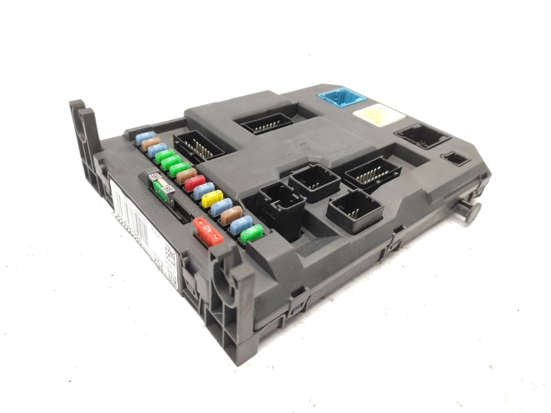 Recambio de caja reles / fusibles para peugeot 207 cc sport referencia OEM IAM 9664983380 6580SJ 