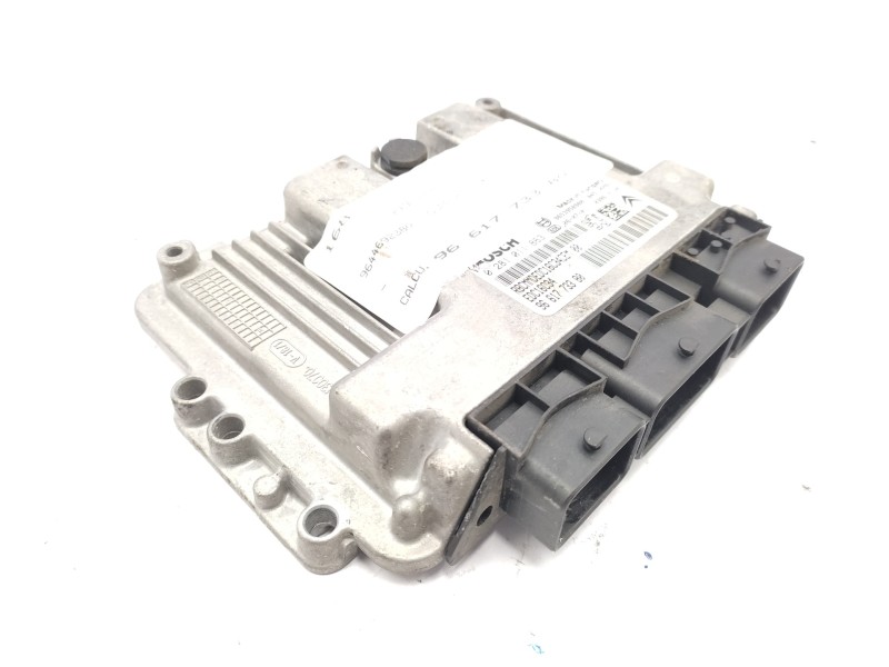 Centralita Motor Uce 9661773380 0281011863  - Citroën C4 Berlina Collection 4
