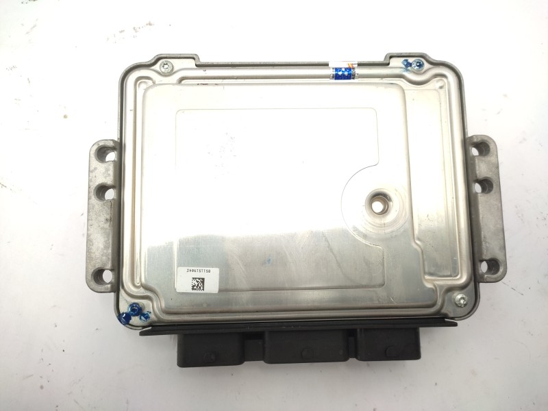 Centralita Motor Uce 9661773380 0281011863  - Citroën C4 Berlina Collection 5